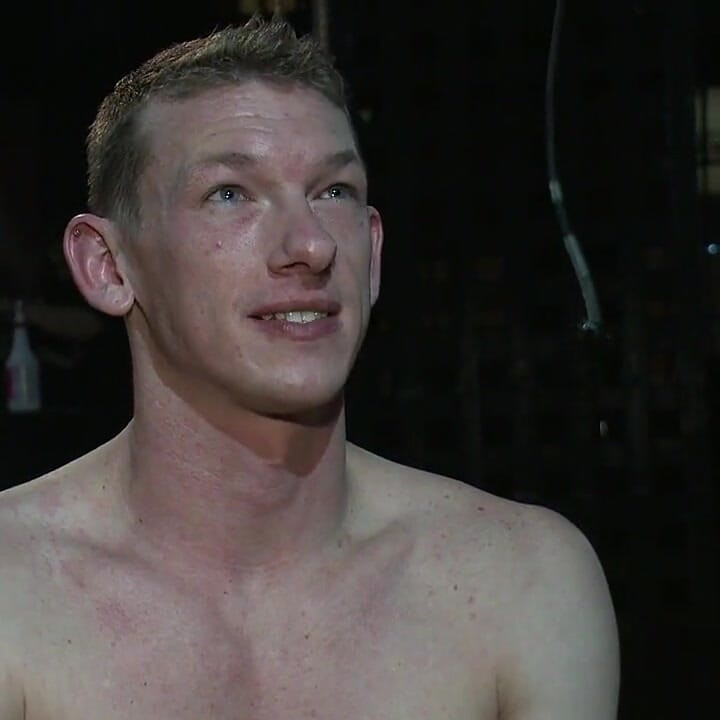 การคลานแห่งความอับอาย