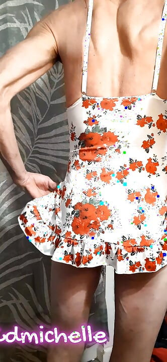Cdmichelle birçok farklı kıyafet deniyor iç çamaşırı elbisesi