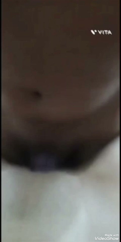 Sexygirl apne boyfriend se sex kar rahi he chup chup ke hotel me