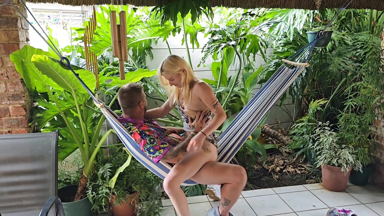 Hawaii Holiday Slutty Girlfriend on Top