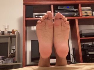 我的性感柔软的褶皱鞋底，脚趾尖和卷曲