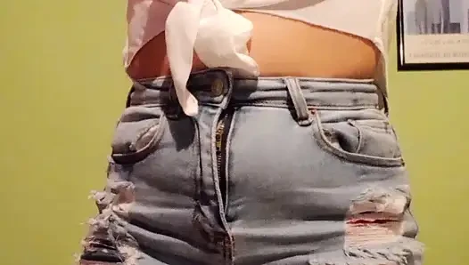 Blonde Cums