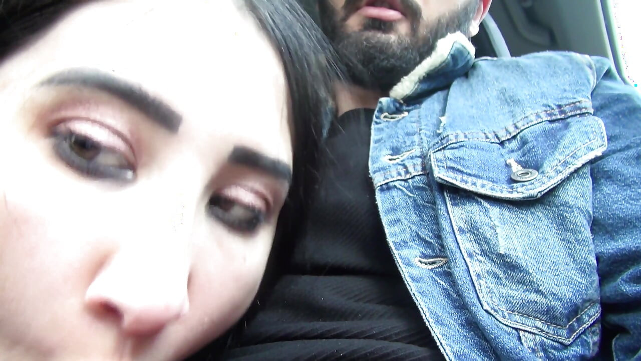 I Get a Blowjob in the Car