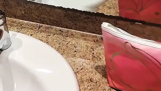 Watch for My Teen Stepsister at the Hotel Room. They Caught Me and Give Me a Handjob in the Shower