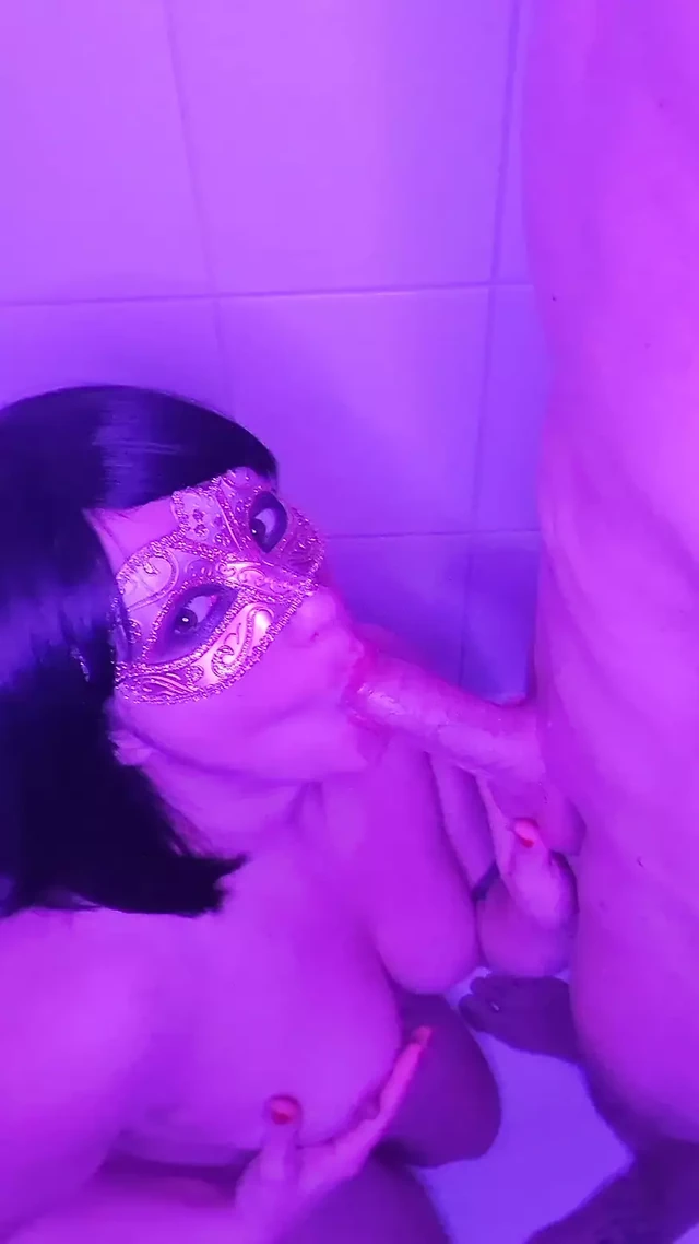 Eat my Dick in the bathroom