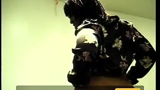 Siyah çift ofiste sert sikişmeye ara veriyor