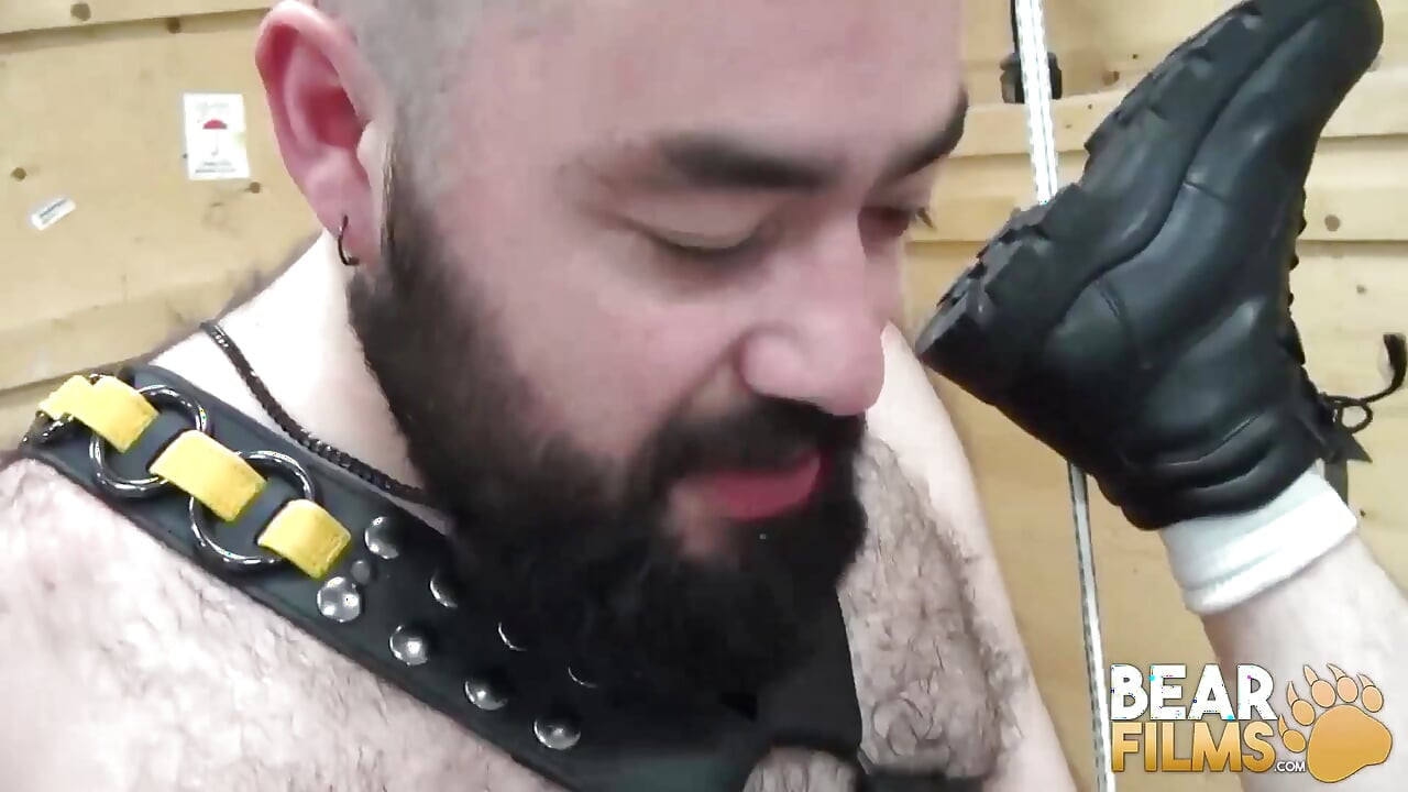 BEARFILMS - Bears Steve Sommers and Bearsilien bareback hard