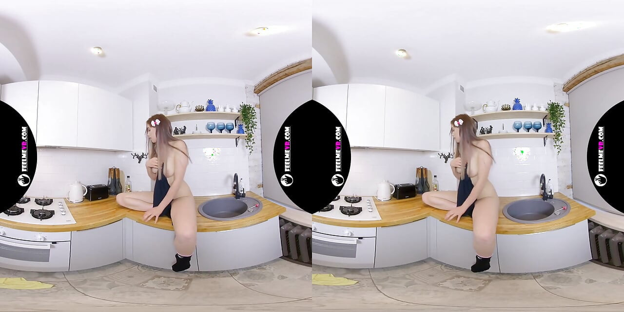 Margarita Teen Virtual 3D Strip in Kitchen