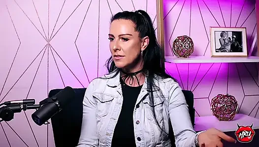 Teksas patti kontrolü alıyor: ham, gritty ve filtresiz