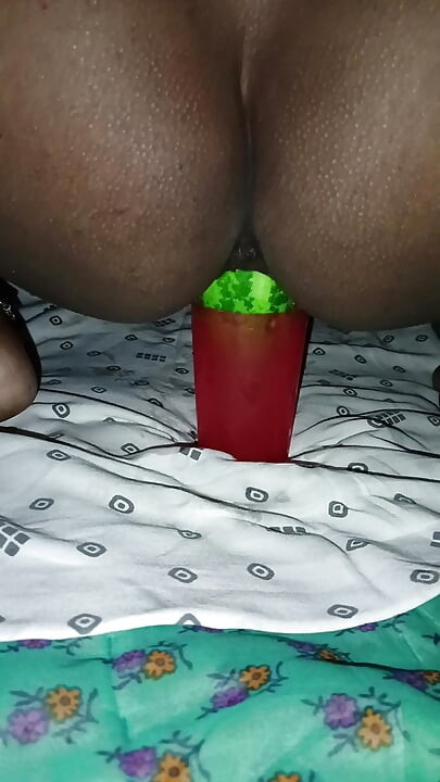Sexy cunhada com pepino grande