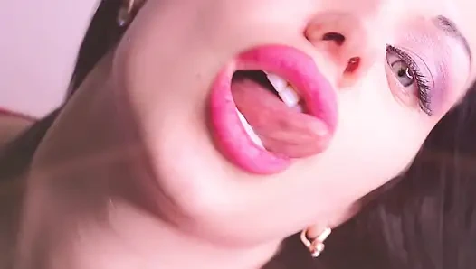Rose lipstick & mesmerizing tease