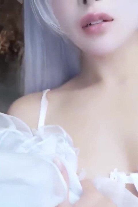 Stunning Cosplayer Starts the Morning Wild as a Close up Session Builds Into a Creampie Finale