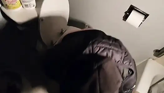 Hinterhältiger Sex Auf Einem Quietschenden Bett, Jeder Hat Uns Gehört