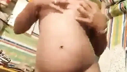 The sexy dance of a black woman