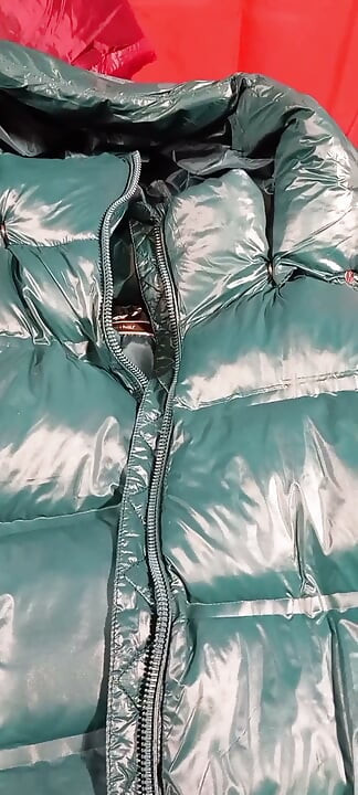 Her puffercoats need some creamy cum