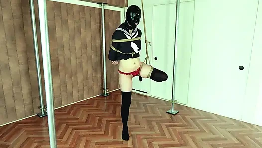 Eine Schülerin, die ohne Ruf bestraft wird