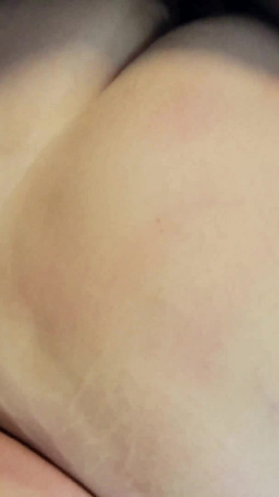 "두 남자가 나를 열심히 사정하게 만드는" 잊을 수 없는 순간
