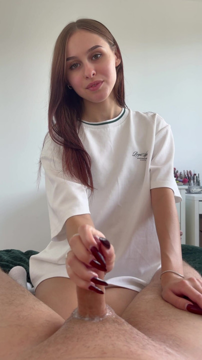 Ria Reigns Ruins Her Man's Orgasm With Her Thumb | Clip 1