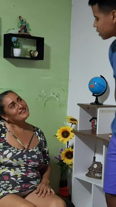 Καυτή Milf απολαμβάνει καλό σεξ | Κλιπ 1