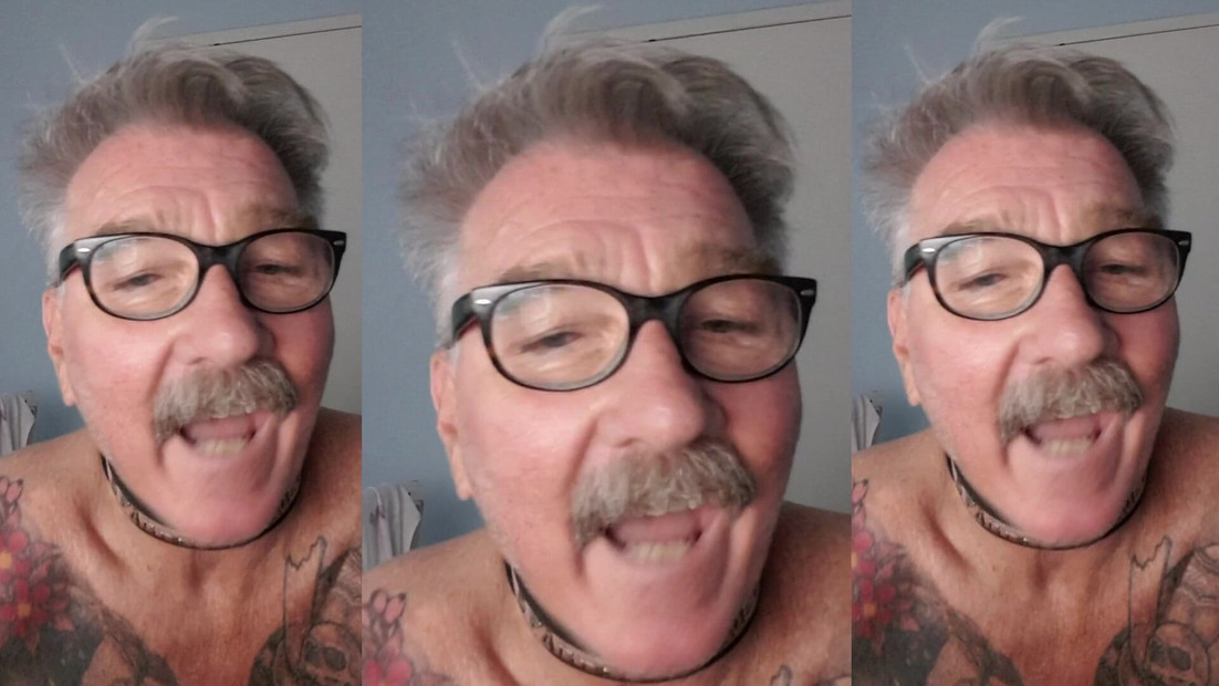 JE SUIS ACCRO À LA BITE. JE SUIS HOMOSEXUEL STEVE RYAN