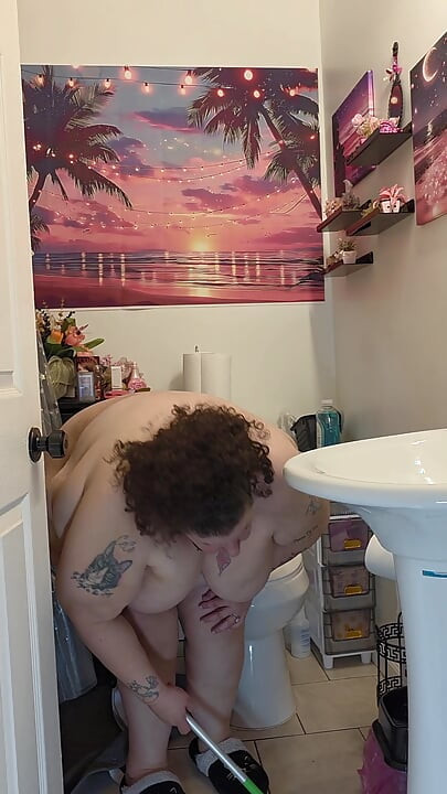 Nude cleaning pt 3