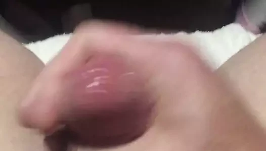 밤에 펌핑한 후 핑크색 사정하는 Sissydaddyin