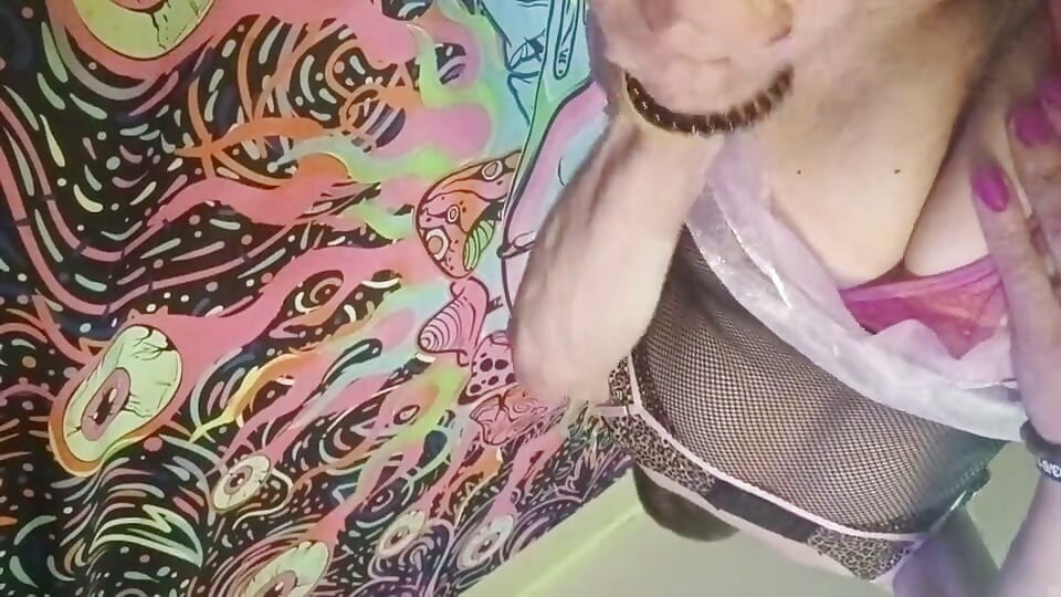 Solo masterbation with a big cock2