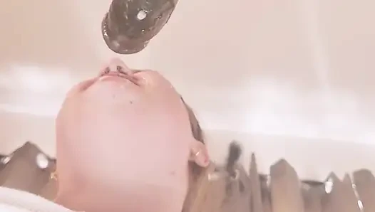 Amateur-bBW schlampiger blowjob mit abspritzen