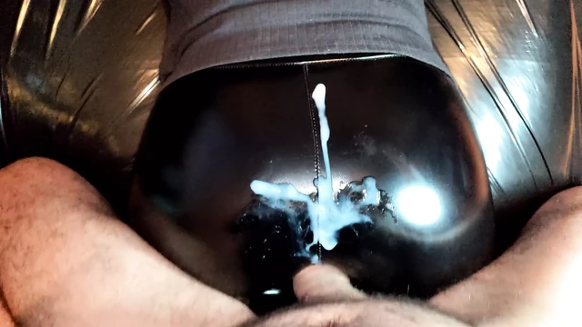 Fuck in Leather Leggings after Cumshot