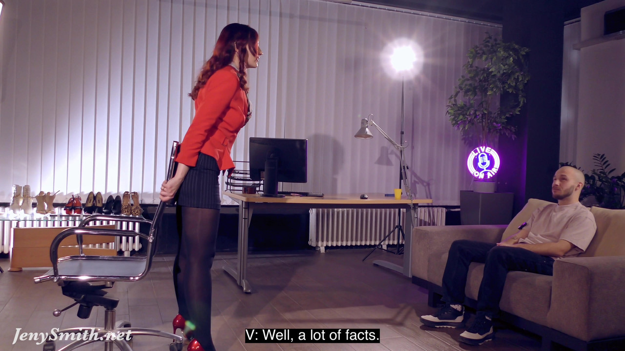 治疗不安全：她在中途脱衣服