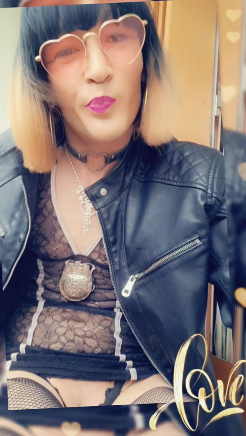 👻SnaPtaChatte & Twitter X [⁴avr²⁴] VaneSsaBiTCHx exhibited at the Balcon en Policiere et String string string