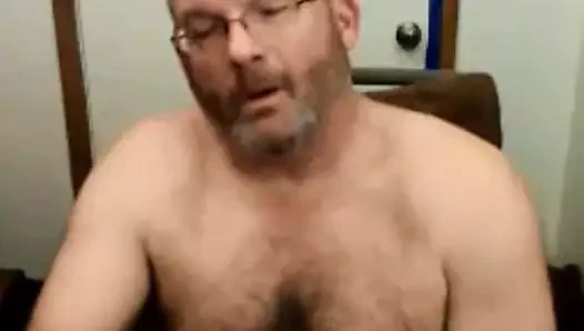 170619 porn video – Hairy bear stroking 170619
