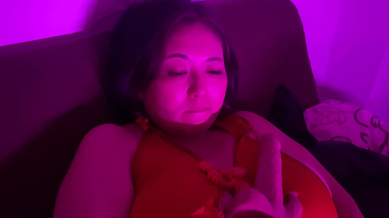 Helping a married woman masturbate using a dildo