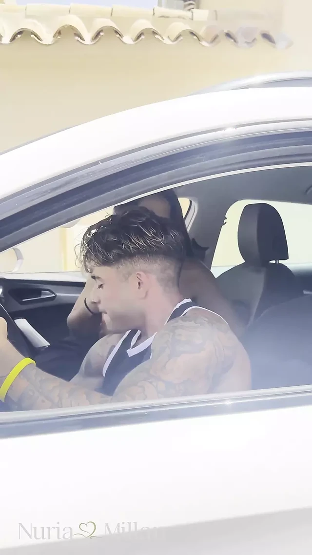 Outdoor POV Cock Sucking and Fucking in the Car