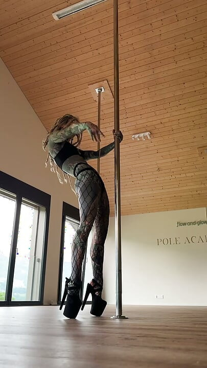Do you like my dance for you ? - #poledance #dance #higheels #heels #dancing  #skinny #