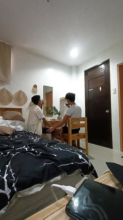 ザ ゲイ ホテル イイ (The Gay Hotel Ii)