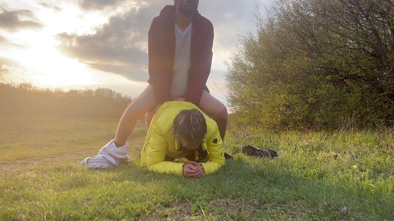 The Anal Granny Outdoors!!!