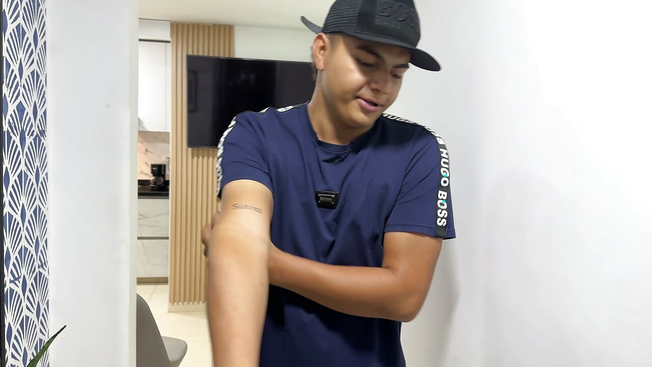 I Walk Into My Best Friend's Stepsister's Room and Fuck Her While She's Doing Makeup for Her Boyfriend