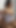 美しい女の子が路上に立ち尽くし、私は彼女を家まで送る手助けを申し出ます