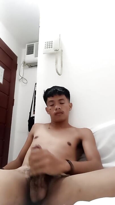 Stepdaddy’s Hot Twink Jerks off While Begging for Cum