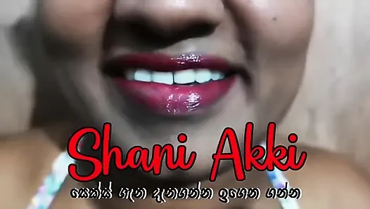 Sri Lankalı olgun orta yaşlı seksi kadın evde yokken kocasını aldatıyor