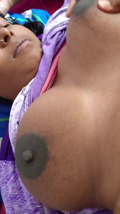 Devar apni pregnant bhabhi ka boobs suking kar raha he - desi hot young bhabhi beautiful nipple suking. | Clip 1