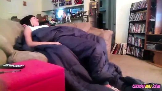 Cuckold milf - istri yang selingkuh