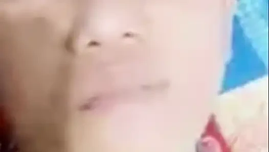 Gadis Asia Pamer Memek Tembam & Toket Besar