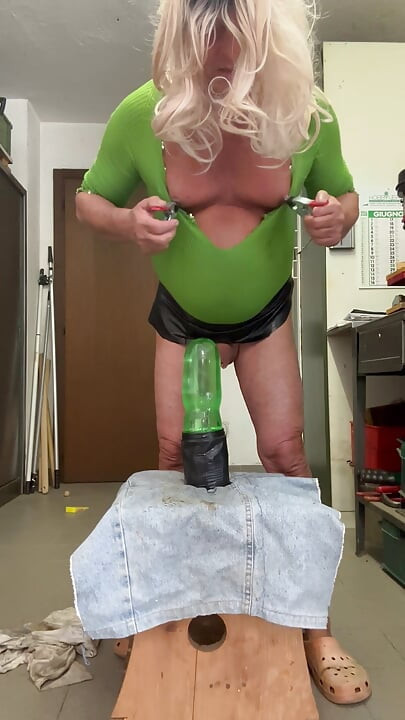 kassy54 garrafa na minha bunda