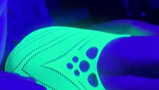 Zoey Portland Get Big Cock in Back of the Club