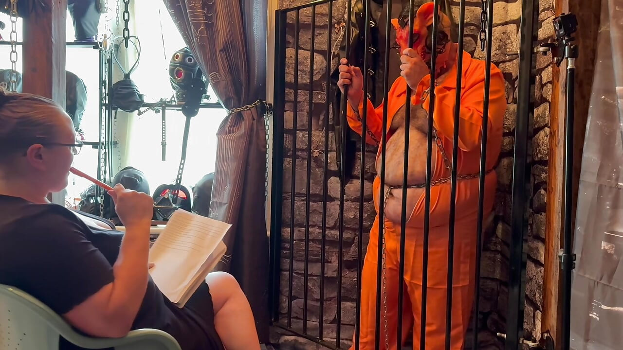 Temu bual Mr Swine Cock dengan Domina Satana