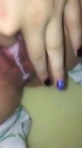 Beutifull girl hand job