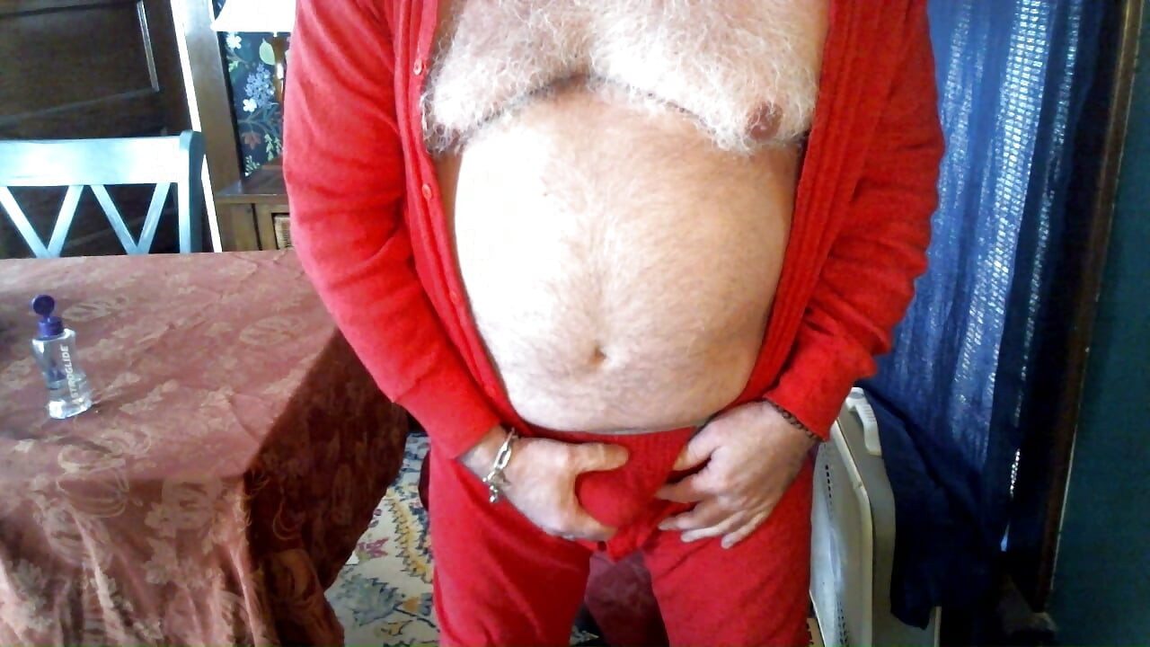 Beardaddychub Jerks and Cums on Cam in a Union Suit!