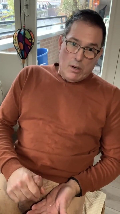 Jerking off and cumming in my orange sweater | Clip 1